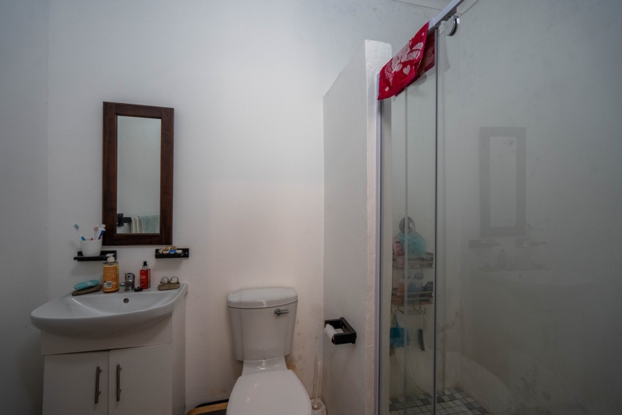 8 Bedroom Property for Sale in West Bank Eastern Cape